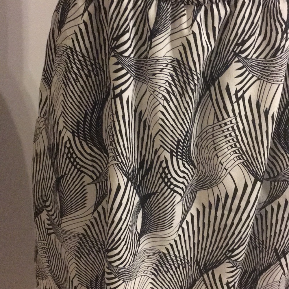 Dress - Picture 4 of 5